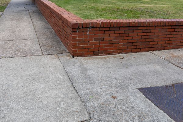 Brick Retaining Wall Repair Service